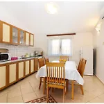 Bruno Apartament Primošten