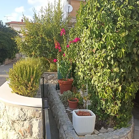 Bruno Apartment Primosten